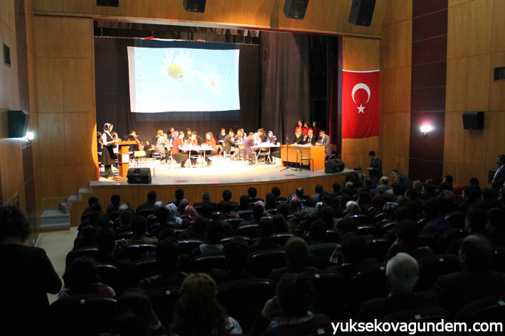 Yüksekova'da Okullar arası Bilgi Yarışması 4
