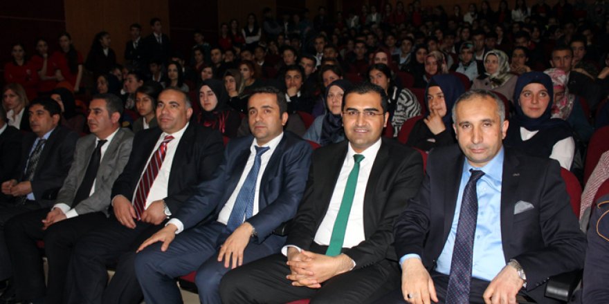 Yüksekova'da Okullar arası Bilgi Yarışması