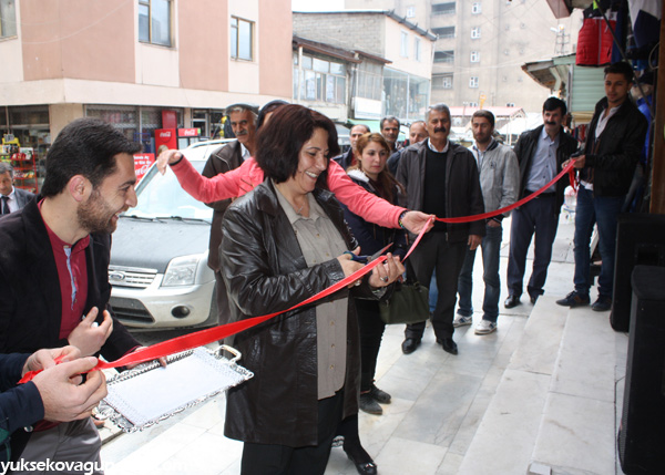 Yüksekova'da Yeni İş Yeri Açılışı Yapıldı 1