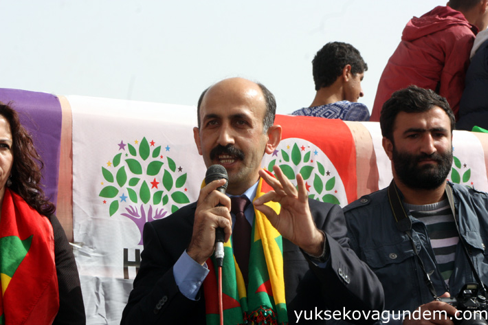 HDP Hakkari Milletvekilleri Yüksekova'da coşku ile karşılandı 38