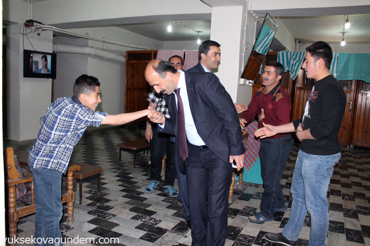 HDP Hakkari Adayları Yüksekova'da Esnafı Ziyaret Etti 11
