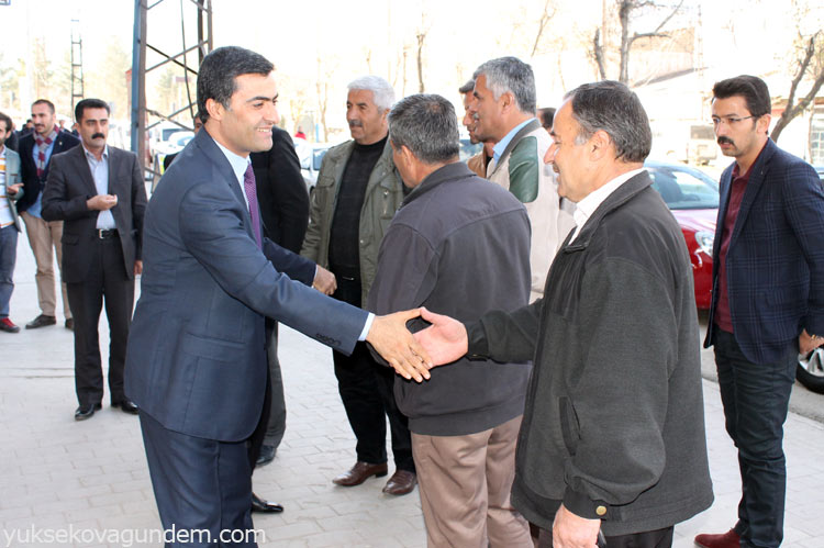 HDP Hakkari Adayları Yüksekova'da Esnafı Ziyaret Etti 13