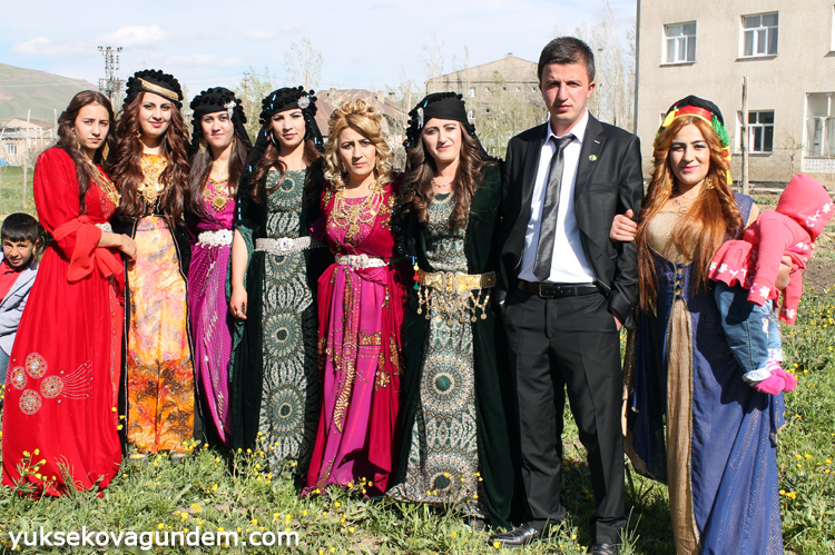Yüksekova Düğünleri (02-03) Mayıs 2015 142