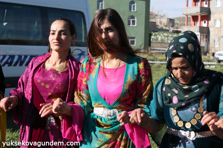 Yüksekova Düğünleri (02-03) Mayıs 2015 178