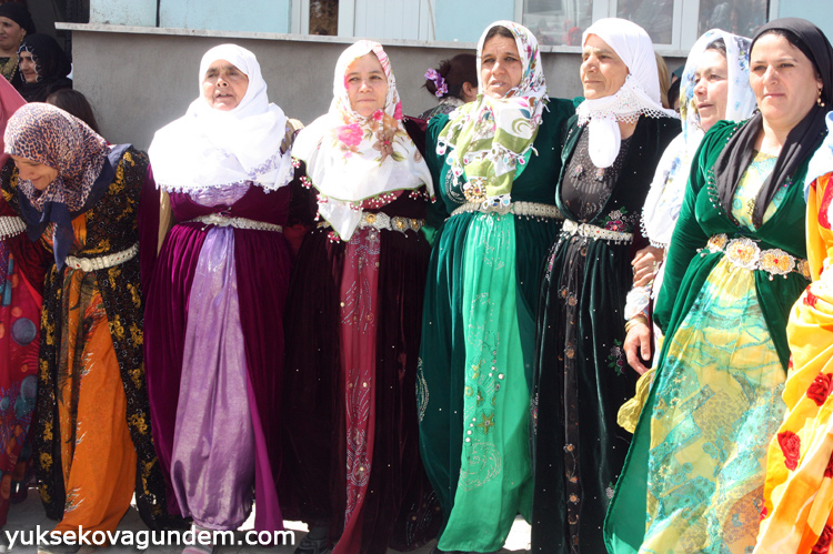 Yüksekova Düğünleri (02-03) Mayıs 2015 37