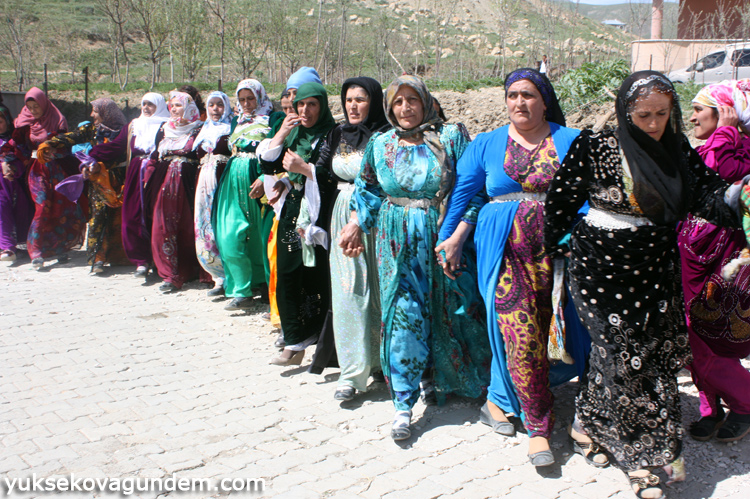 Yüksekova Düğünleri (02-03) Mayıs 2015 38