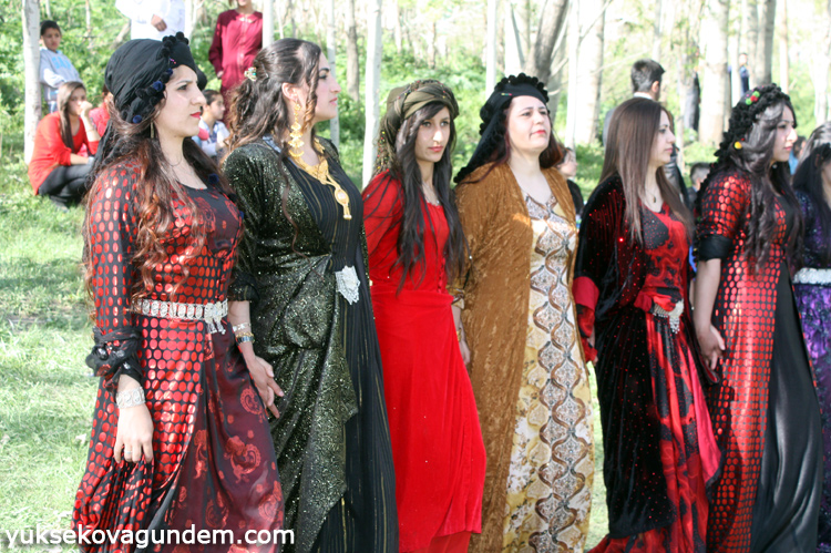 Yüksekova Düğünleri (02-03) Mayıs 2015 61