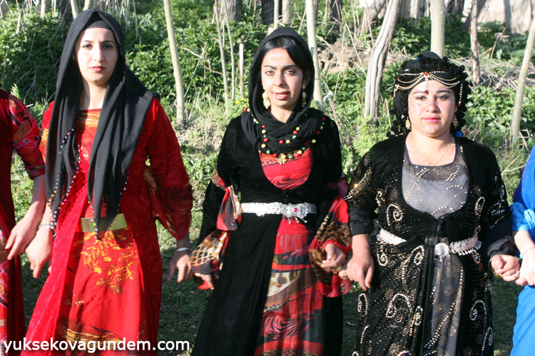Yüksekova Düğünleri (02-03) Mayıs 2015 71