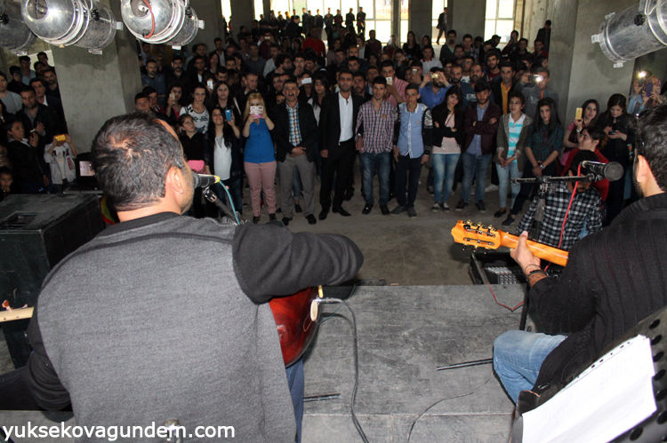 Mem Ararat Yüksekova'da Konser Verdi 2