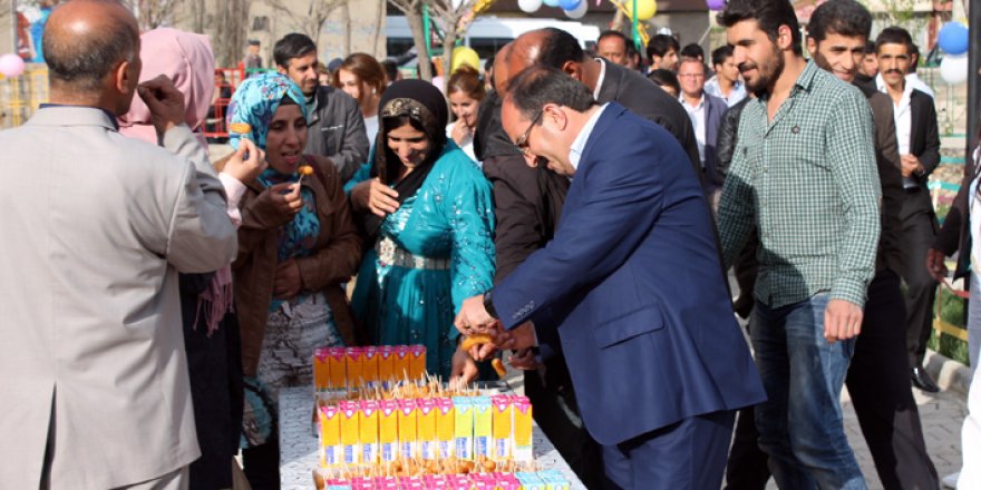 Yüksekova'da 'iş yeri açılışı'