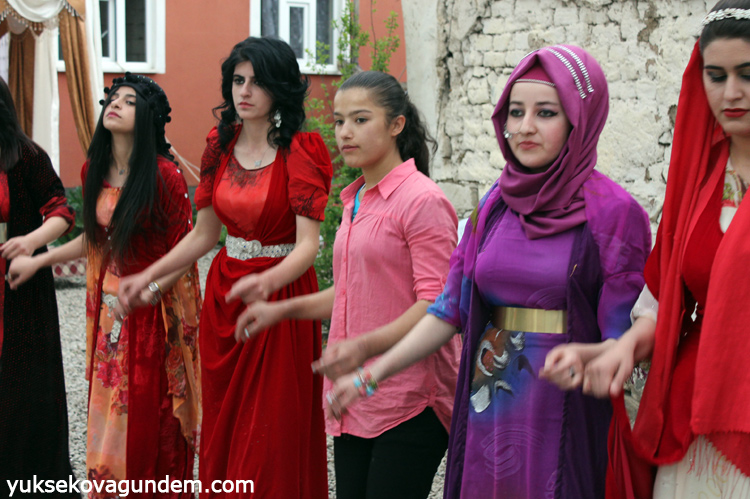 Yüksekova Düğünleri (09-10) Mayıs 2015 120