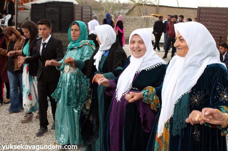 Yüksekova Düğünleri (09-10) Mayıs 2015 124