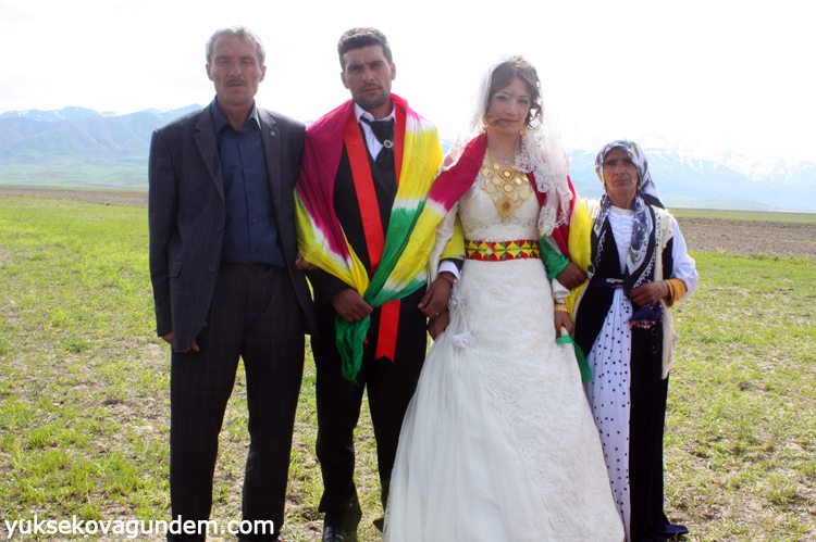 Yüksekova Düğünleri (09-10) Mayıs 2015 17