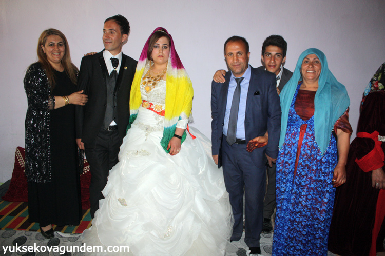 Yüksekova Düğünleri (09-10) Mayıs 2015 180