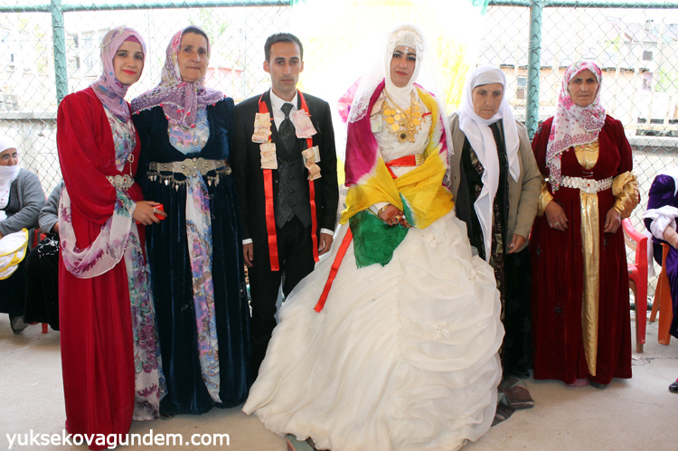 Yüksekova Düğünleri (09-10) Mayıs 2015 36
