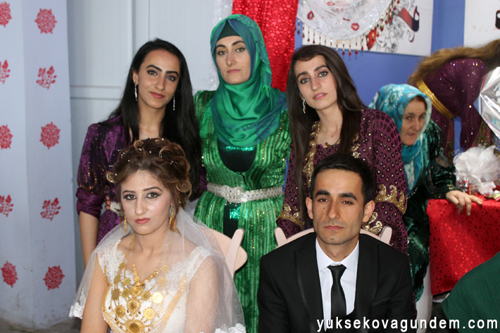 Kamalı Ailesinin Mutlu Günü 25