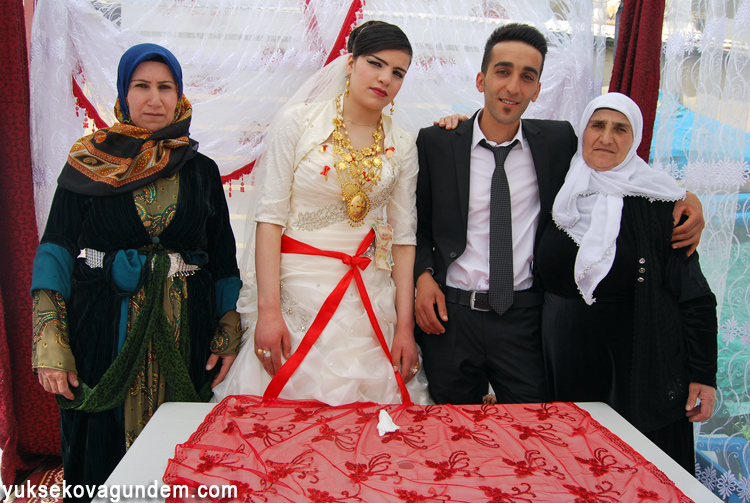 Yüksekova Düğünleri (16-17) Mayıs 2015 73