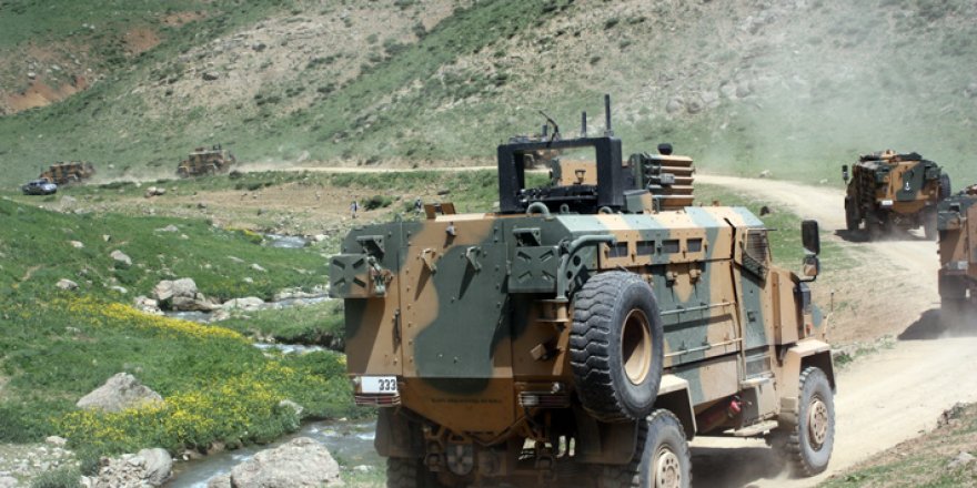 Yüksekova'da Operasyon 13 Gözaltı