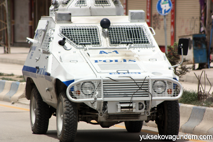 Yüksekova'da Gerginlik Çıktı 3