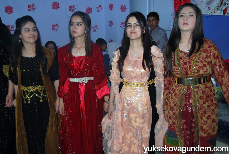 Öner Ailesinin Mutlu Günü 28