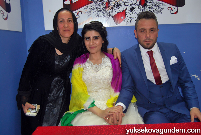 Öner Ailesinin Mutlu Günü 4