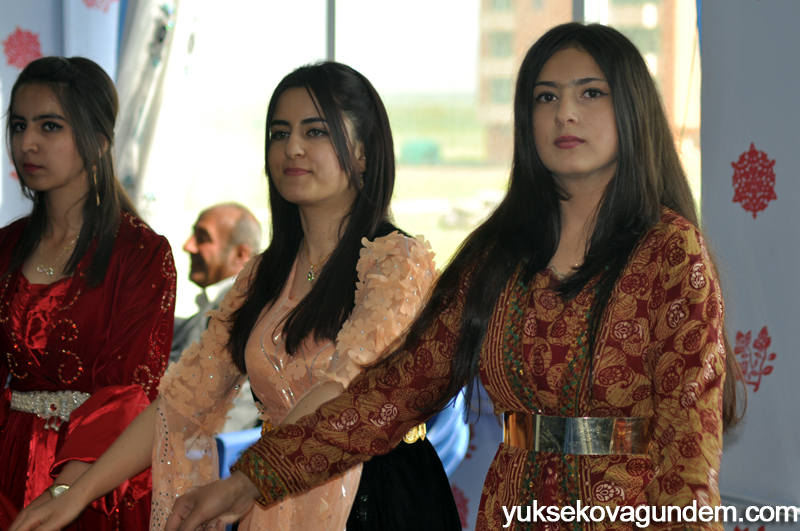 Öner Ailesinin Mutlu Günü 57