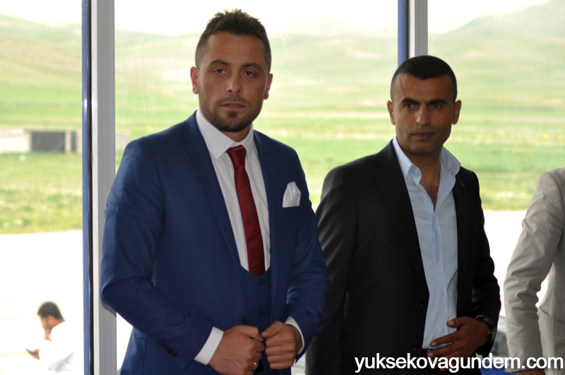 Öner Ailesinin Mutlu Günü 77
