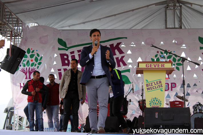 Yüksekova'da 'Büyük İnsanlık' Mitingi 13