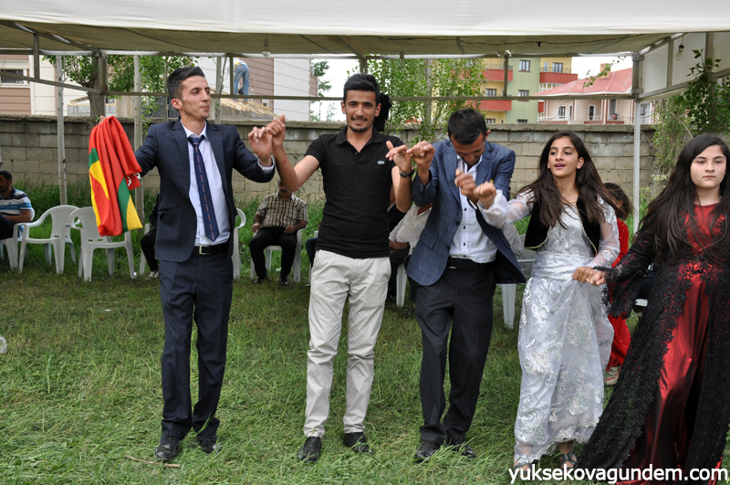 Çelik Ailesinin Mutlu Günü 22