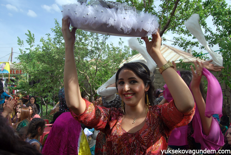 Yağan Ailesinin Mutlu Günü 14