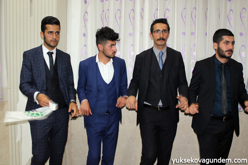 Yağan Ailesinin Mutlu Günü 75