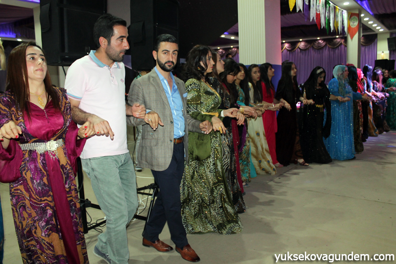 Yağan Ailesinin Mutlu Günü 77