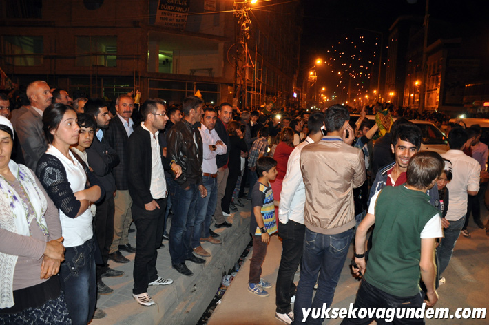 Yüksekova'da Seçim kutlamaları 16
