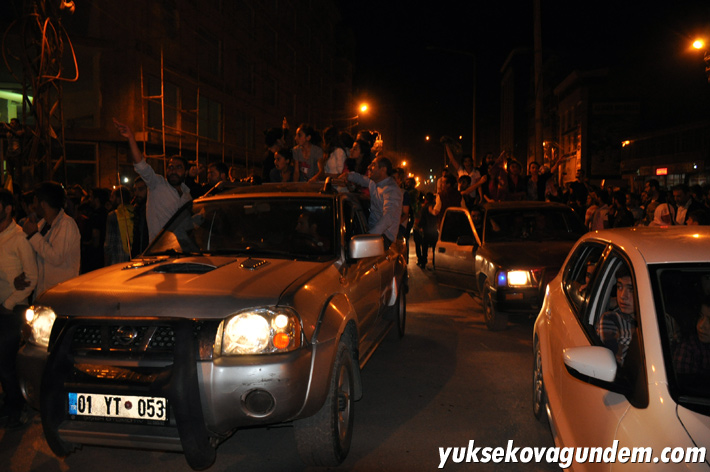 Yüksekova'da Seçim kutlamaları 24