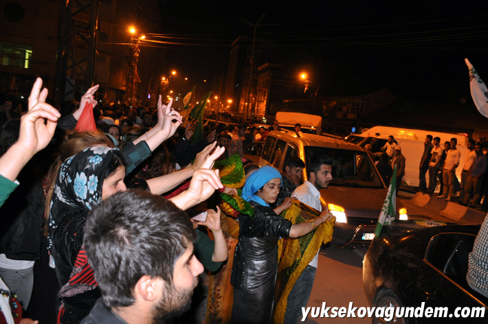 Yüksekova'da Seçim kutlamaları 27