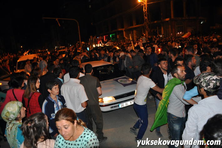 Yüksekova'da Seçim kutlamaları 30