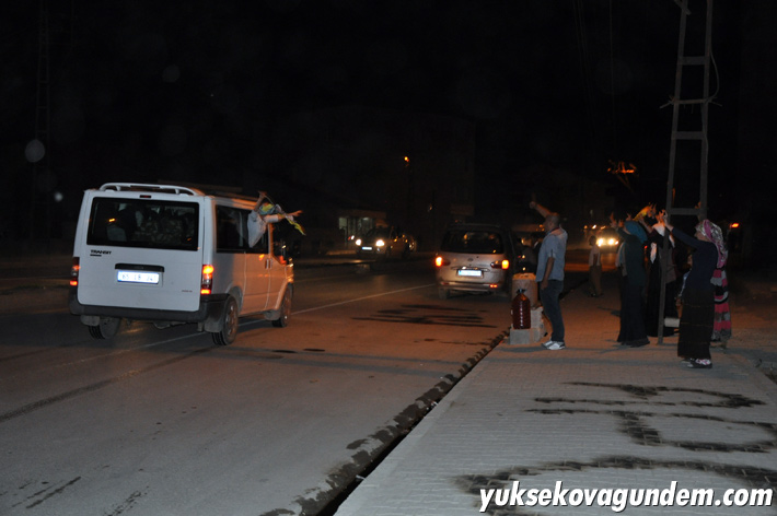 Yüksekova'da Seçim kutlamaları 33