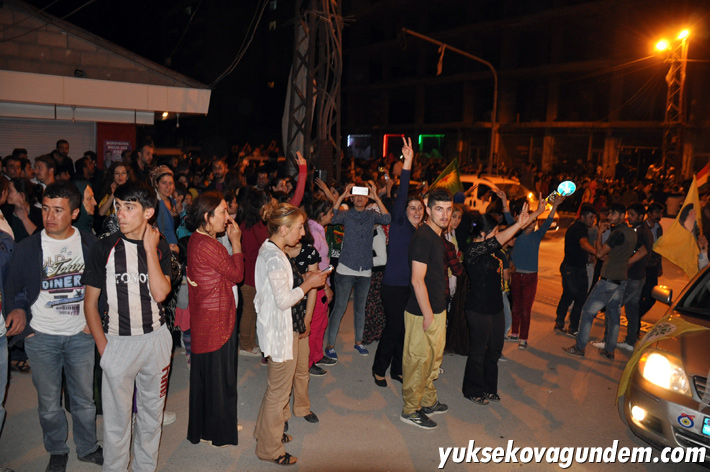 Yüksekova'da Seçim kutlamaları 8