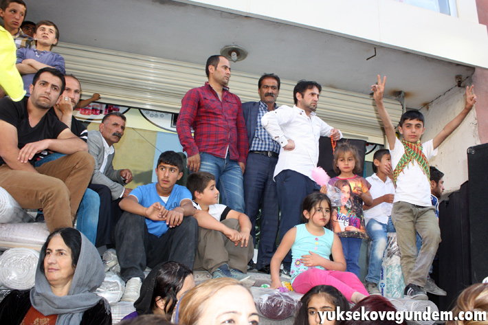 Seçim kutlamaları bu günde devam etti 100