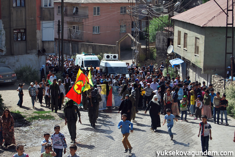 YPG'li Akdoğan Son Yolculuğuna Uğurlandı 6