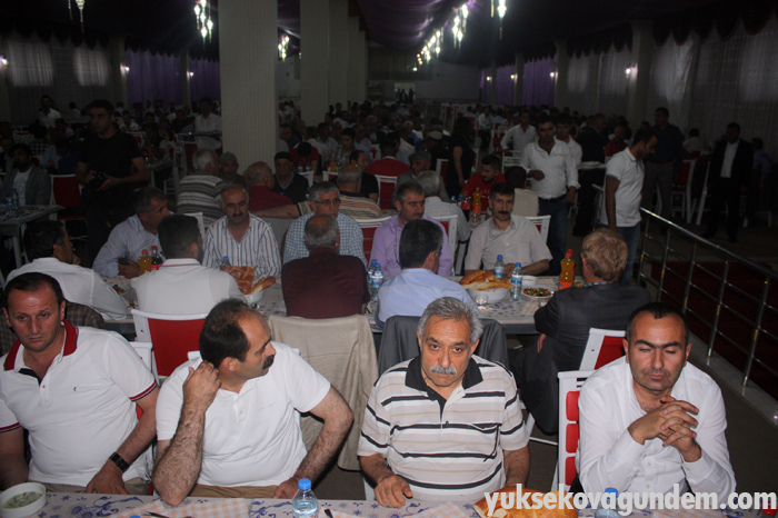 Yüksekova Ticaret Odasından İftar Yemeği 4