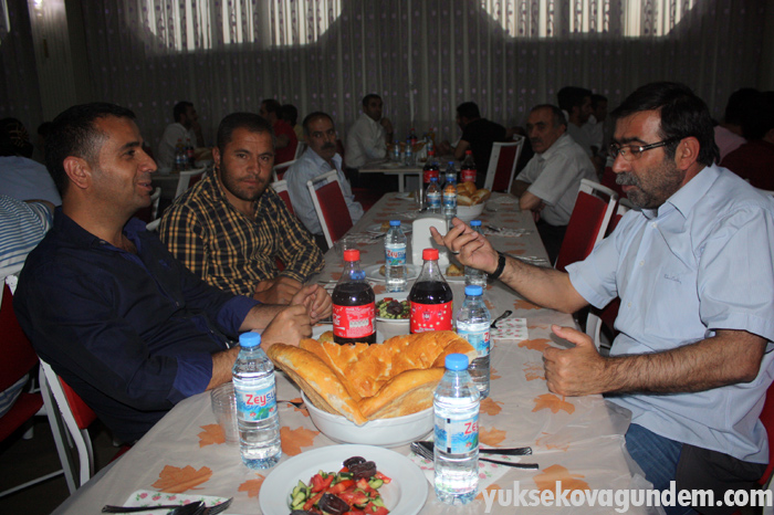 Yüksekova Ticaret Odasından İftar Yemeği 9