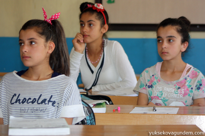 Yüksekova’lı öğrenciler yaz tatilini öğrenerek geçiriyorlar 1