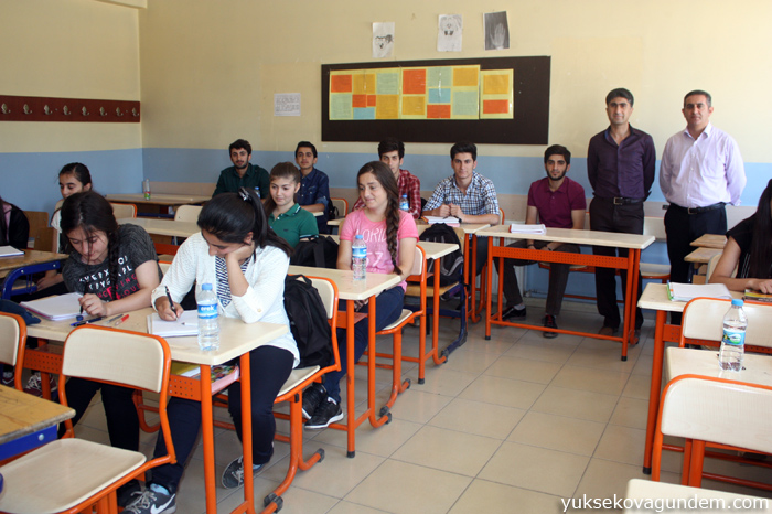 Yüksekova’lı öğrenciler yaz tatilini öğrenerek geçiriyorlar 4