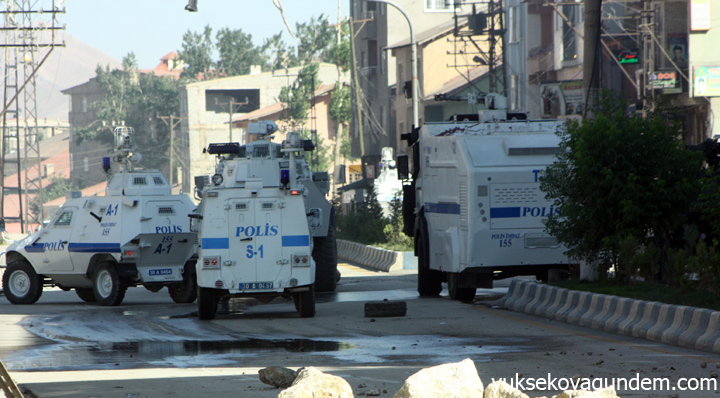 Yüksekova'da Suruç Katliamı Gerginliği 10