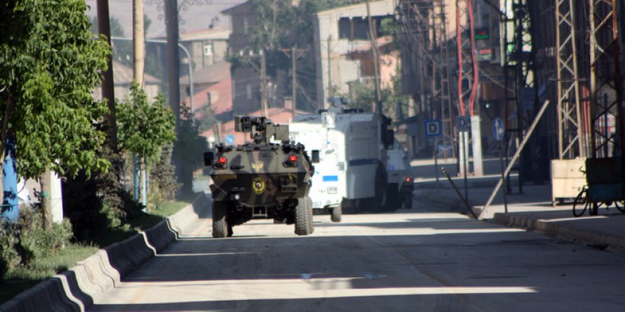 Yüksekova'da Suruç Katliamı Gerginliği