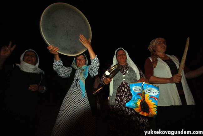 Yüksekova'da hava saldırıları ile gözaltılara tepki yürüyüşü 11