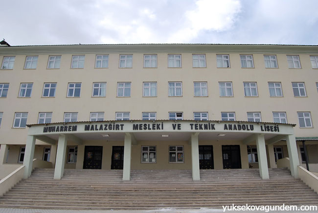 Yüksekova’da eğitim atağı 15