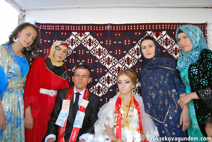 Yüksekova Düğünleri (01-02) Ağustos 2015 11