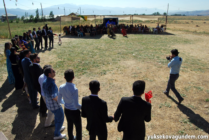 Yüksekova Düğünleri (01-02) Ağustos 2015 28